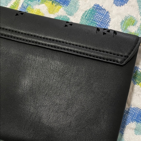 Elegant Black Embellished Women's Bag - Picture 3 of 4